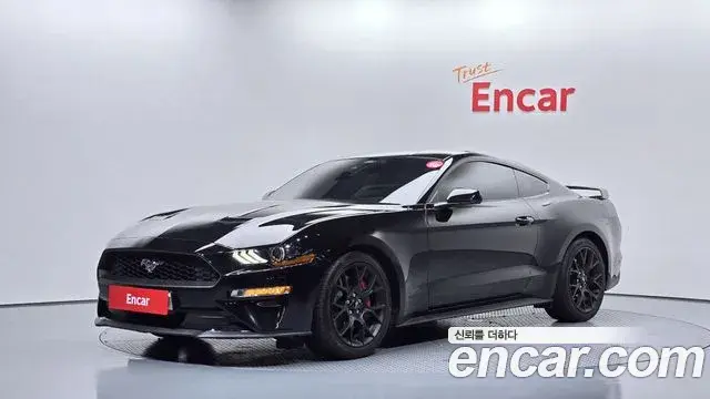 Ford Mustang Coupe 2021