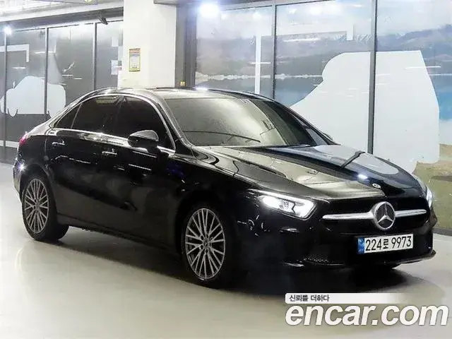 Mercedes-Benz A-Class A250 4MATIC Sedan 2021