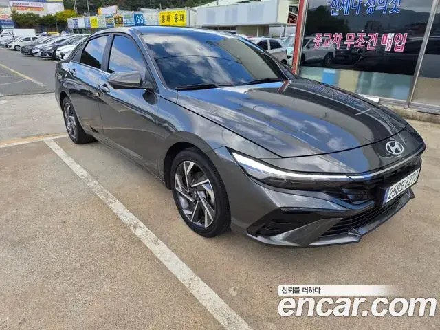 Hyundai AVANTE 1.6 Inspiration 2024