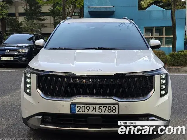 Kia Carnival Diesel 9-Seater Noblesse 2025