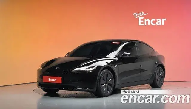 Tesla Model 3 RWD 2025