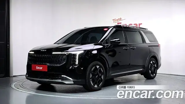Kia Carnival Diesel 9-Seater Noblesse 2024