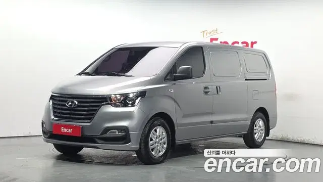 Hyundai Starex Van 3-Seater Smart 2019