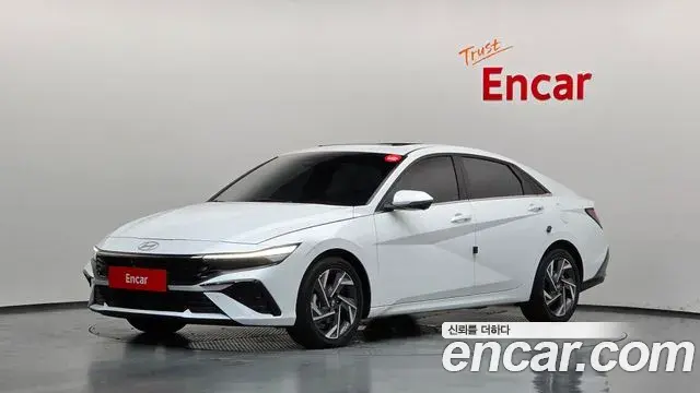 Hyundai AVANTE 1.6 Inspiration 2024