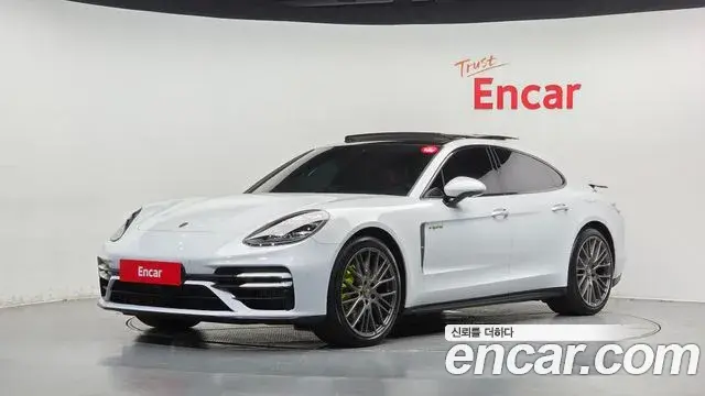 Porsche Panamera 2.9 AWD E-Hybrid Platinum Edition 2022
