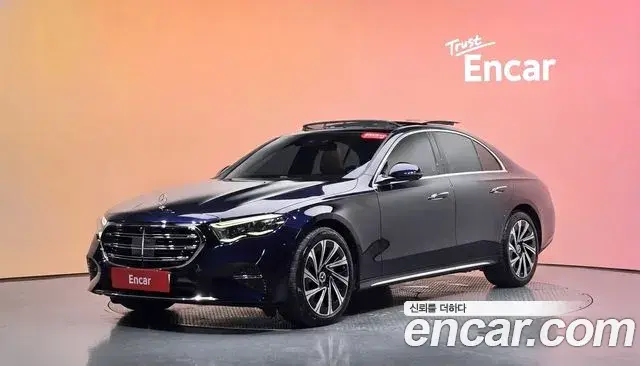 Mercedes-Benz E-Class E300 4MATIC Exclusive 2024