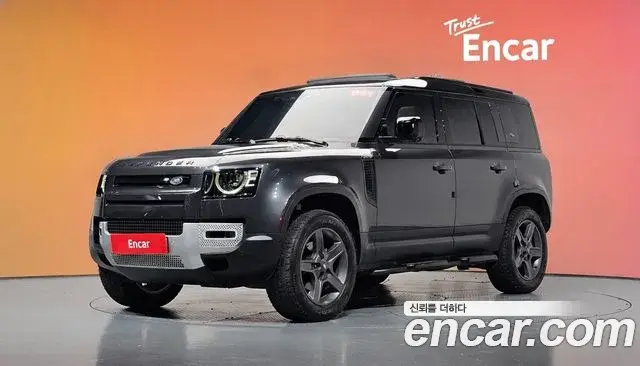 Land Rover Defender 110 D250 SE 2023