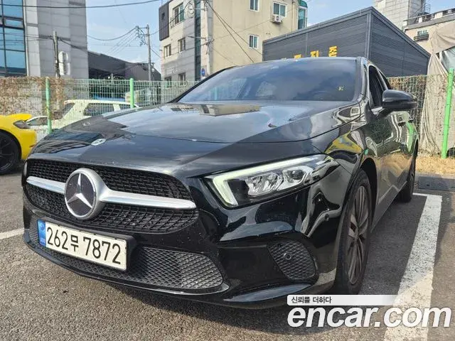 Mercedes-Benz A-Class A220 Hatchback 2022