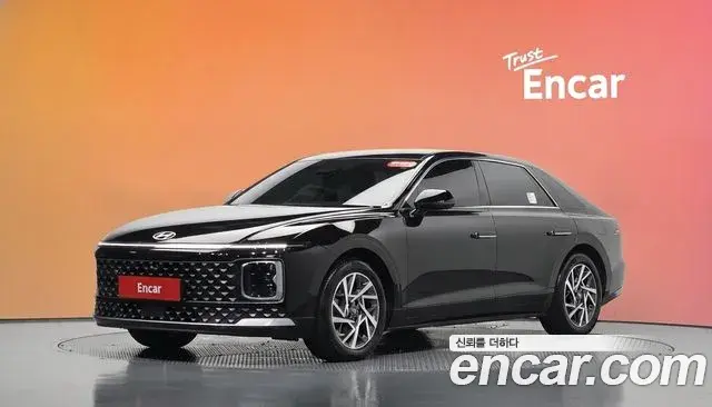 Hyundai Grandeur Exclusive 2025