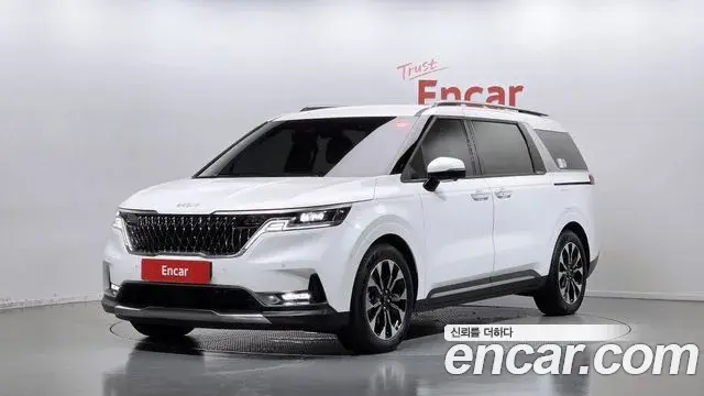 Kia Carnival Gasoline 7-Seater Signature 2023