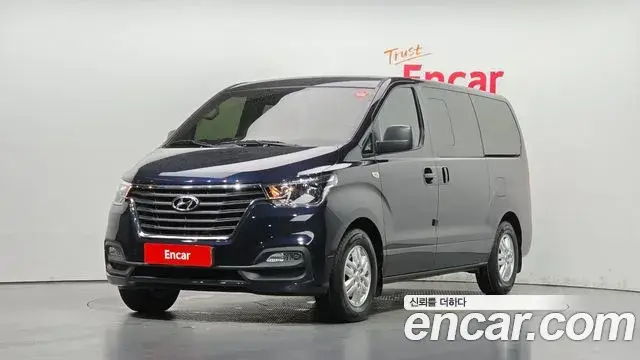 Hyundai Starex Van 5-Seater Smart 2020