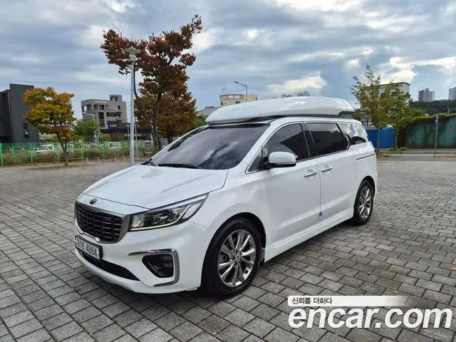 Kia Carnival 9-Seater Hi-Limousine Prestige 2019