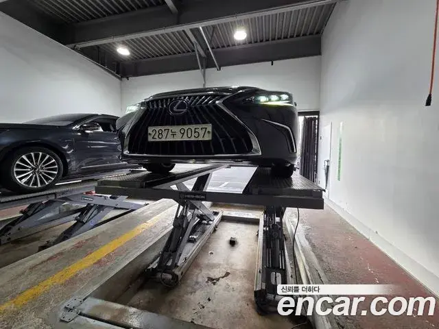Lexus ES Executive 2022