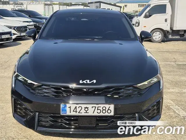 Kia K5 2.0 Signature 2025