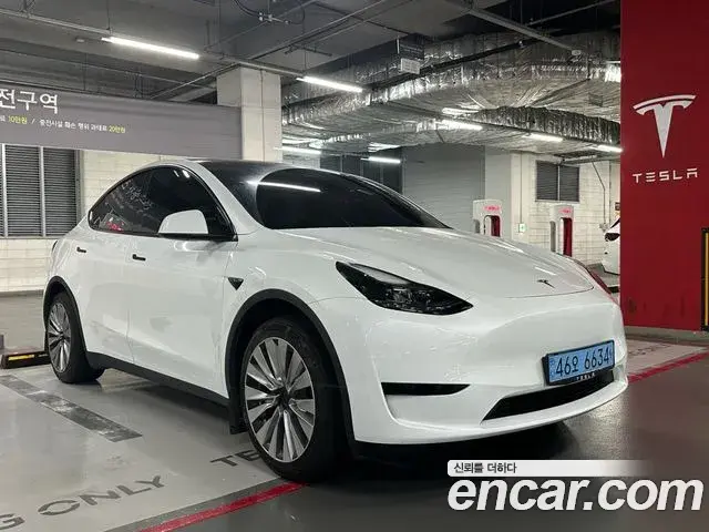 Tesla Model Y RWD 2023