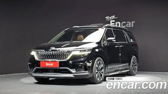 Kia Carnival Gasoline 9-Seater Signature 2020