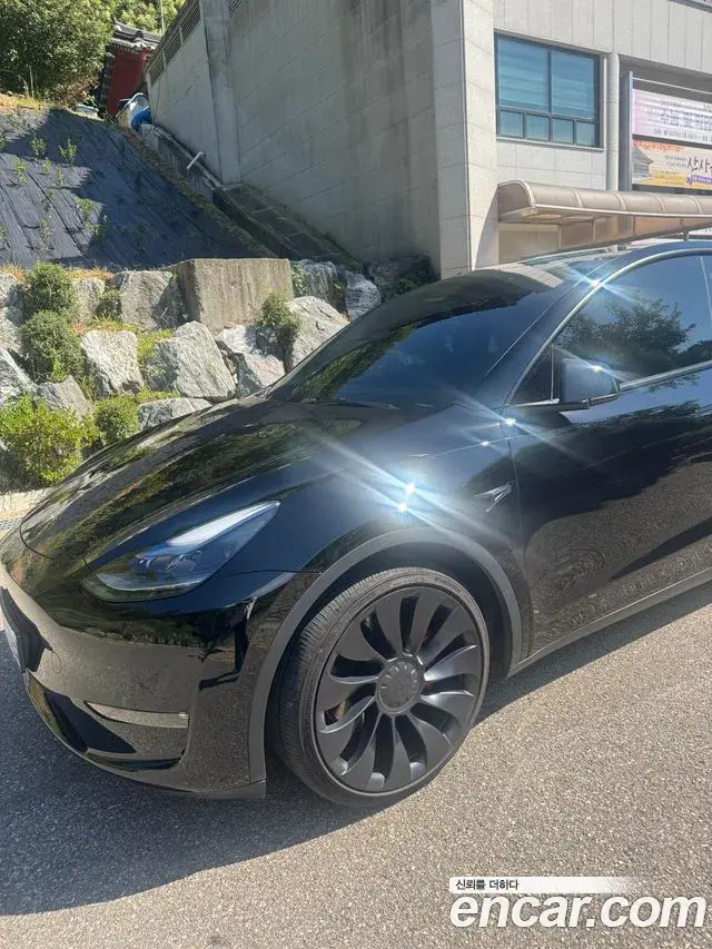 Tesla Model Y Performance AWD 2022