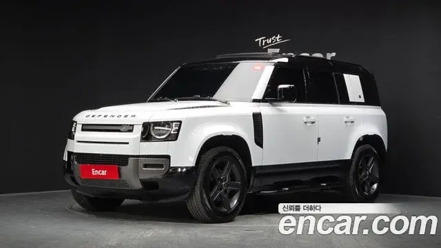 Land Rover Defender 110 P300 X-Dynamic SE 2024