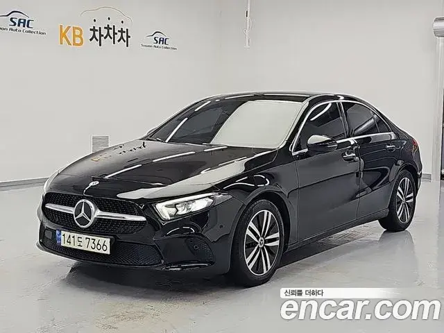 Mercedes-Benz A-Class A220 Sedan 2021