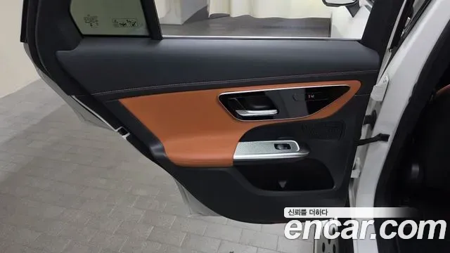 Mercedes-Benz GLC-Class GLC220 d 4MATIC 2023 — фото 25