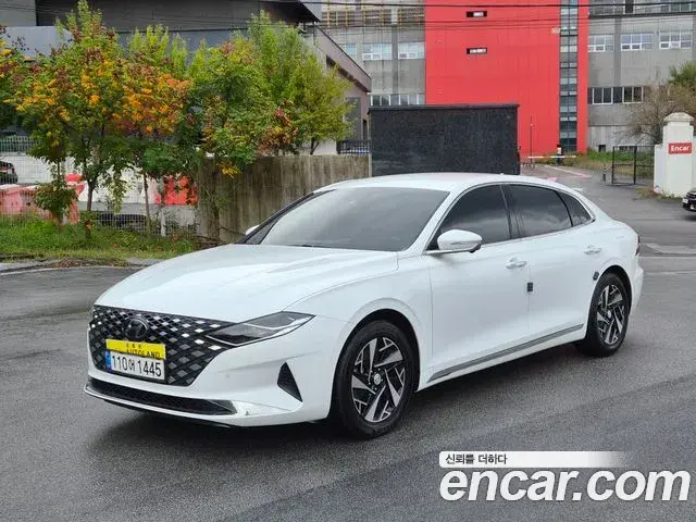Hyundai Grandeur Le Blanc 2022