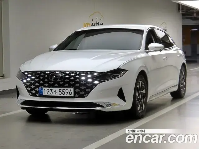 Hyundai Grandeur Le Blanc 2022