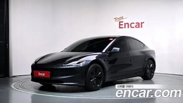 Tesla Model 3 RWD 2025