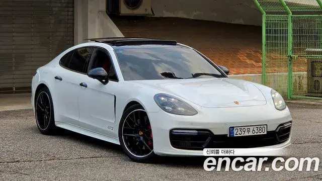 Porsche Panamera 4.0 GTS 2020