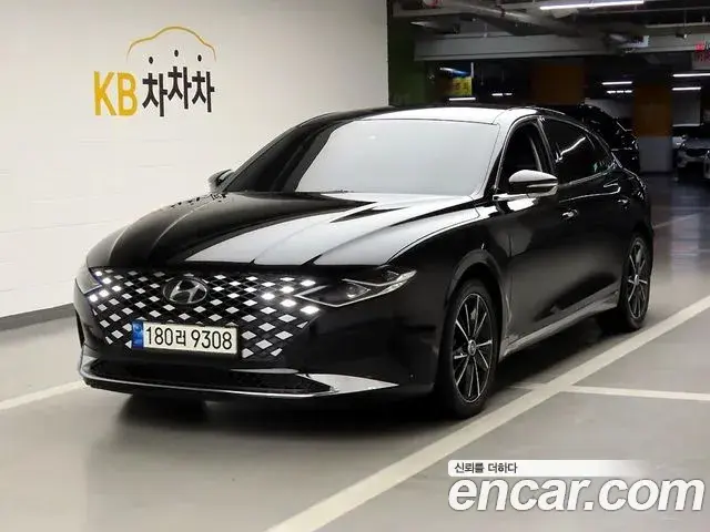 Hyundai Grandeur 2.5 Le Blanc 2022