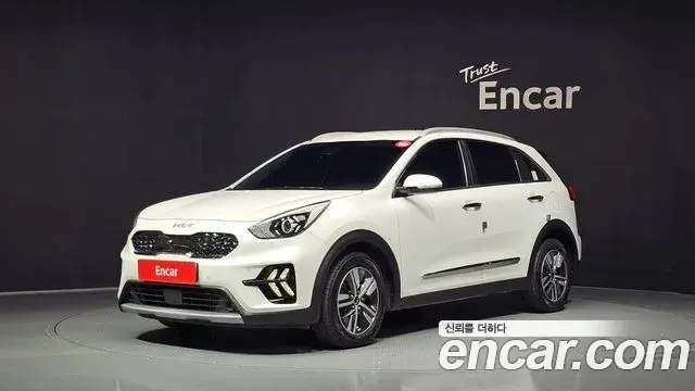 Kia Niro 1.6 HEV Noblesse 2021