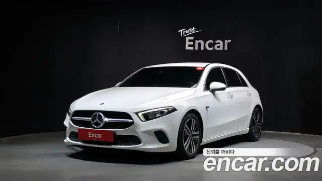 Mercedes-Benz A-Class A220 Hatchback 2021