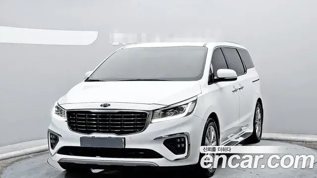 Kia Carnival 9-Seater Noblesse 2019