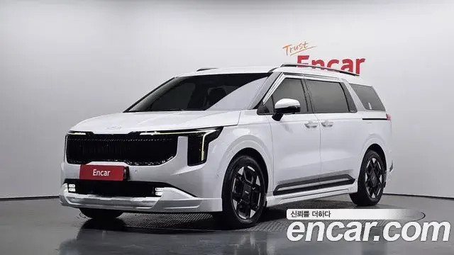 Kia Carnival HEV 9seater Signature 2024