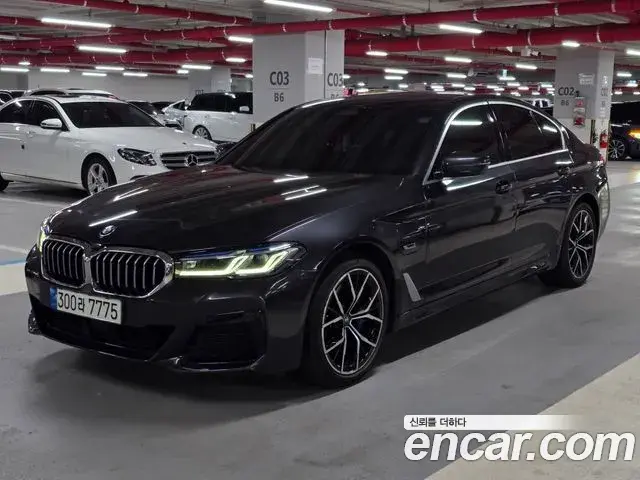 BMW 5-Series 530e M Sport 2022