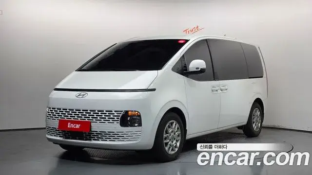 Hyundai Staria Tourer 9-Seater Modern 2024