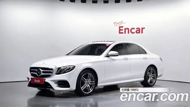 Mercedes-Benz E-Class E300 4MATIC AMG Line 2020