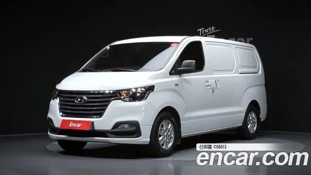Hyundai Starex Van 3-Seater Smart 2019