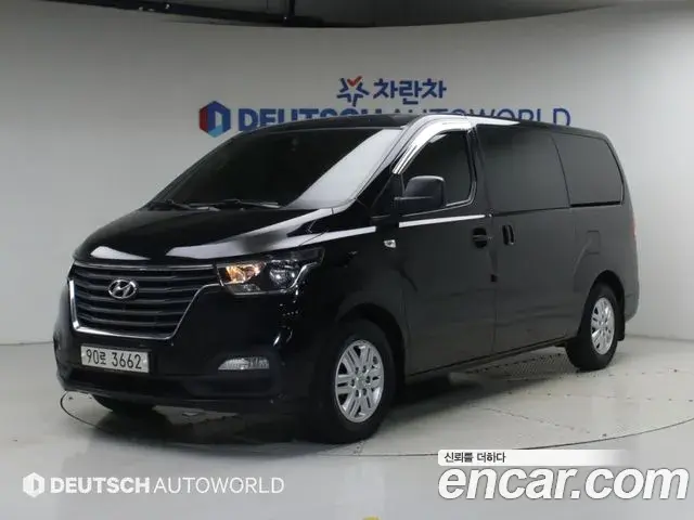 Hyundai Starex Van 3-Seater Smart 2019