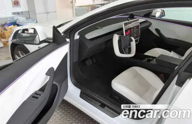 Tesla Model 3 RWD 2024