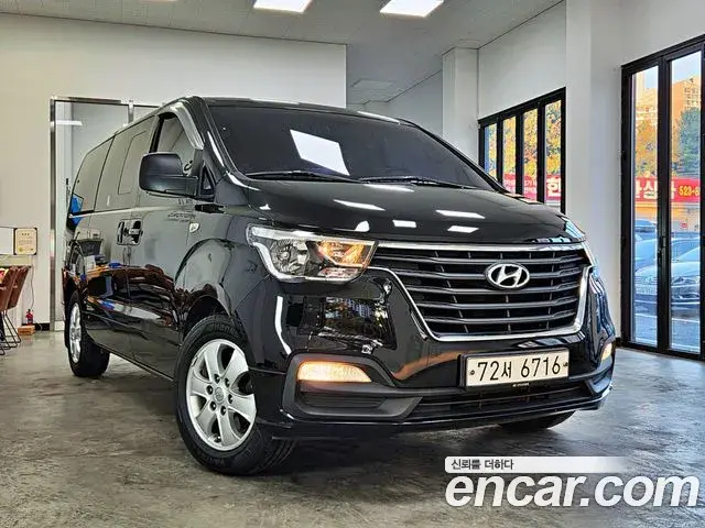 Hyundai Starex Wagon 12-Seater Smart 2019