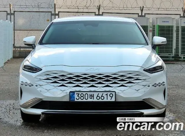 Kia K8 2.5 Gasoline 2WD Noblesse 2022
