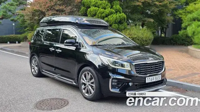 Kia Carnival 9-Seater Hi-Limousine Noblesse Special 2019