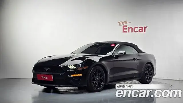 Ford Mustang Convertible 2021