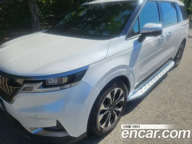 Kia Carnival Gasoline 9-Seater Signature 2022