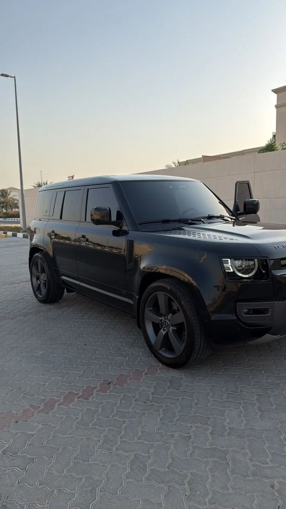 Land Rover Defender 110 CARPATHIAN EDITION P525 2024