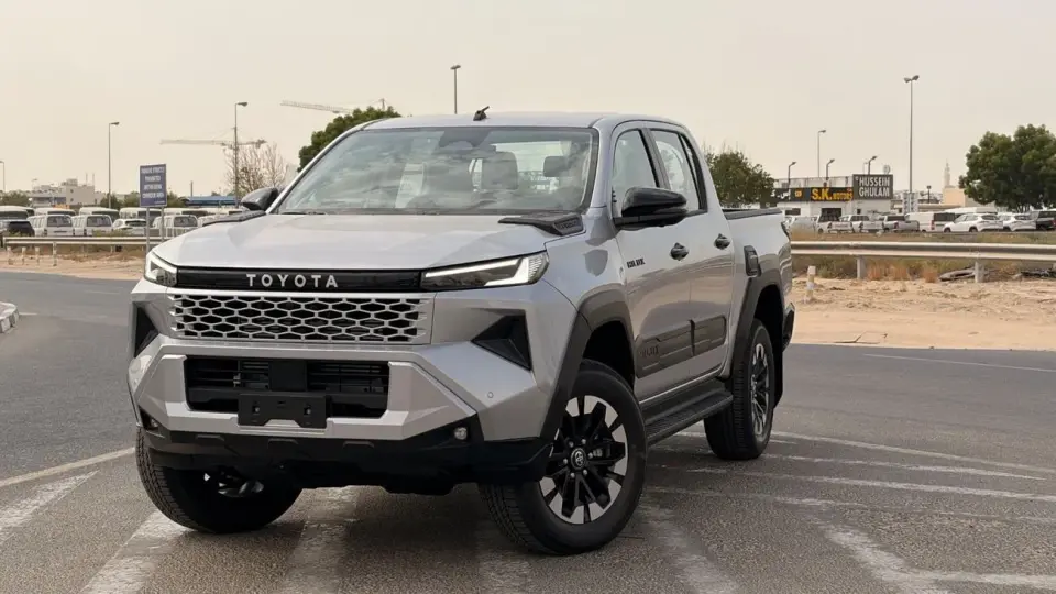 Toyota Hilux ADVENTURE 2026