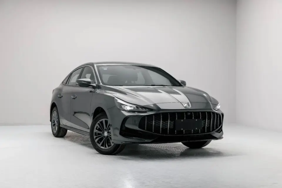 MG 5 LUX 2026