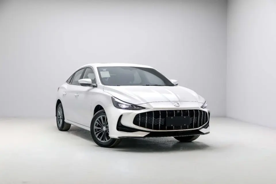 MG 5 LUX 2025