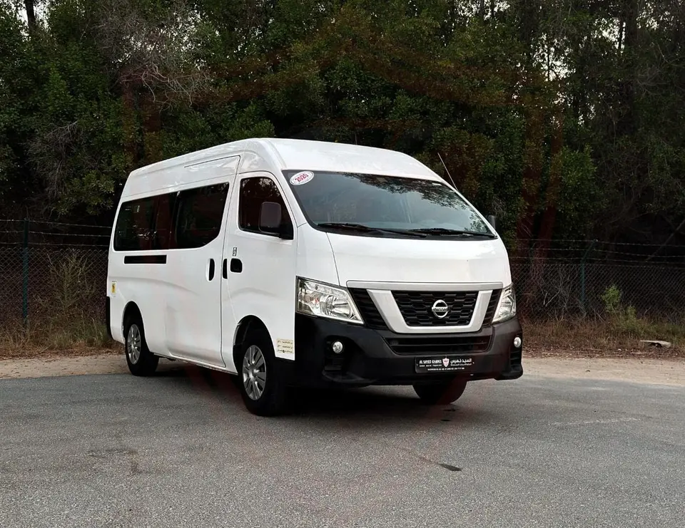Nissan Urvan STANDARD 2020