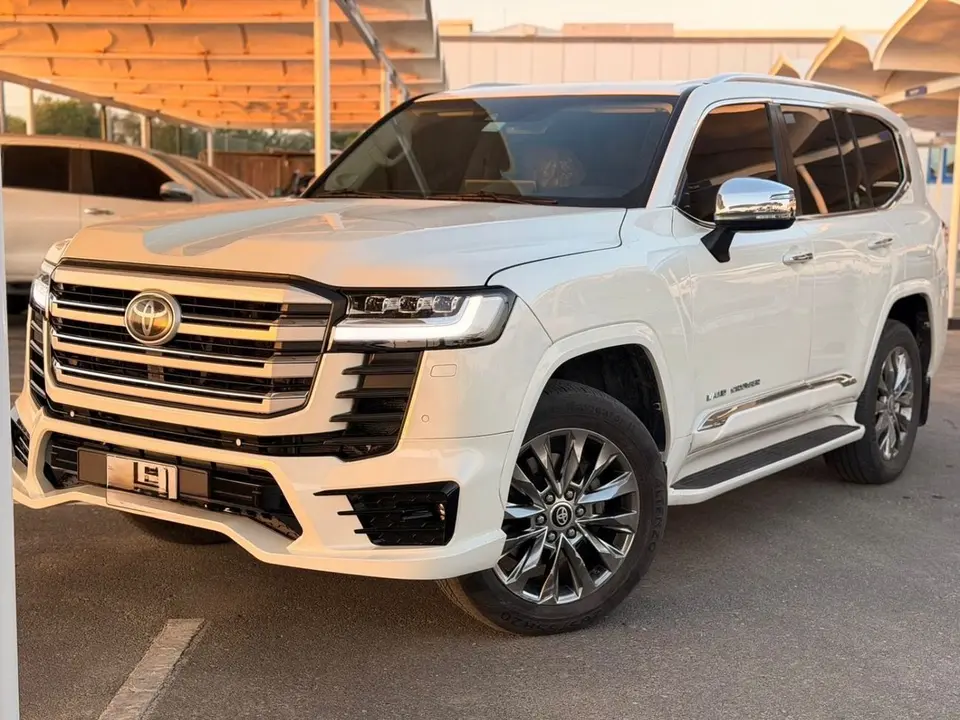 Toyota Land Cruiser GXR 2022